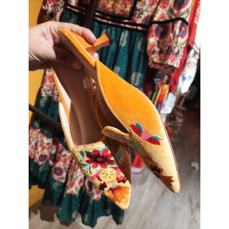 TAM56 Sục nhung thêu hoa 5cm