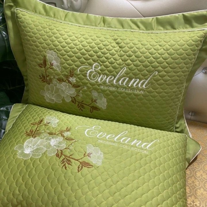 Đôi Vỏ Gối sateen màu thêu hoa Bốn Mùa Bedding, Kích thước 45x65cm, chất liệu poly sateen bền đẹp, mặt trần bông,có khoá