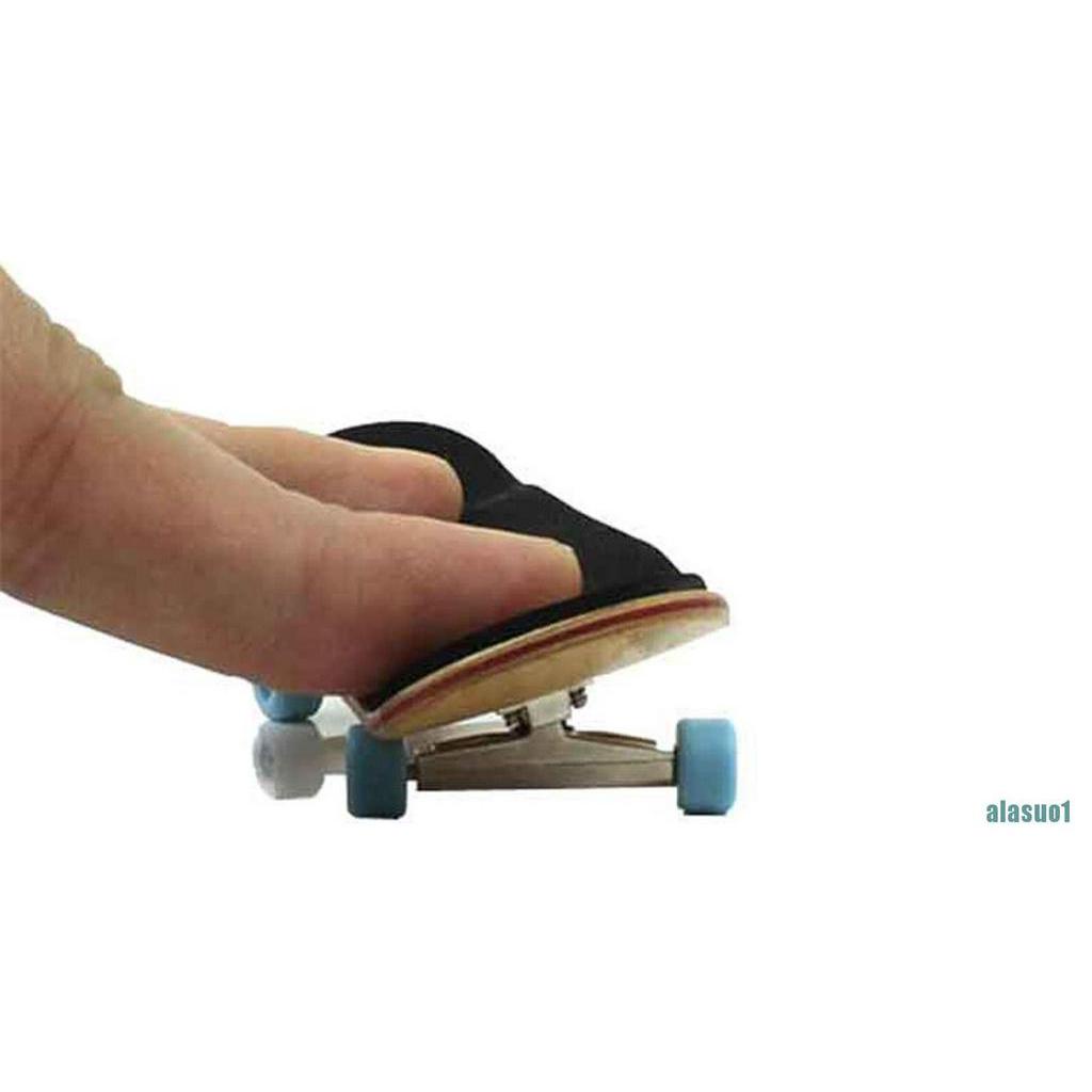 1 Dép Xỏ Ngón Bằng Gỗ