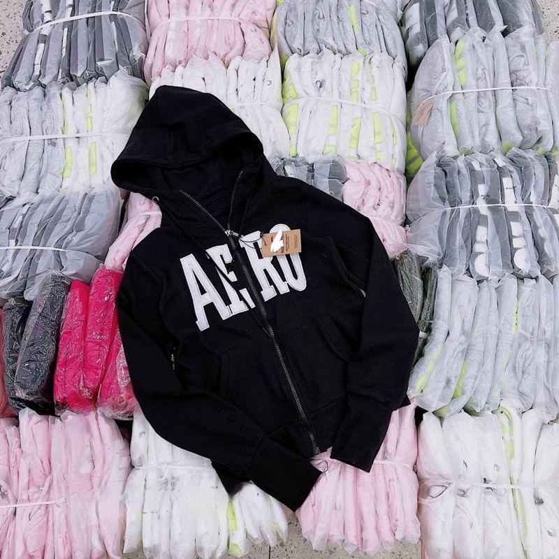 Áo khoác thêu chữ form thường