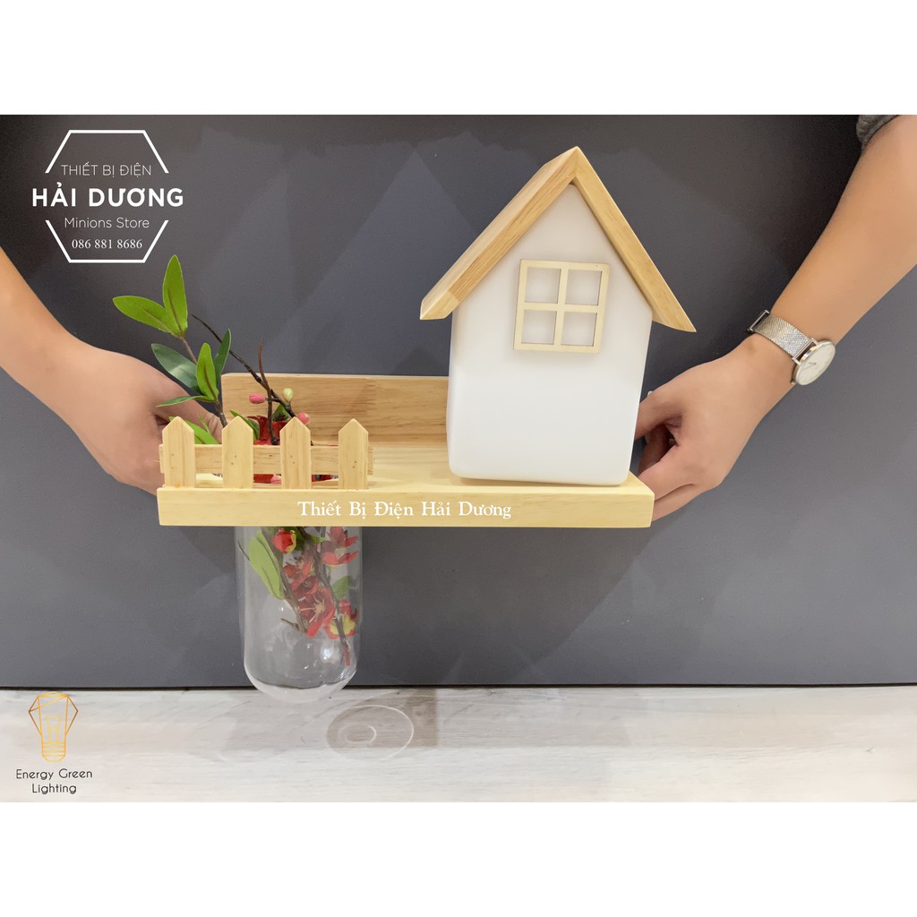 Đèn Tường Kệ Gỗ Chao Thủy Tinh Hình Ngôi Nhà Hiện Đại DT-2732 - Trang Trí Căn Phòng - Energy Green Lighting-Bao Gồm Bóng