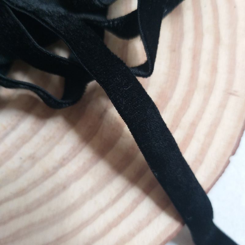 Ruy băng nhung có co giãn , size 1cm