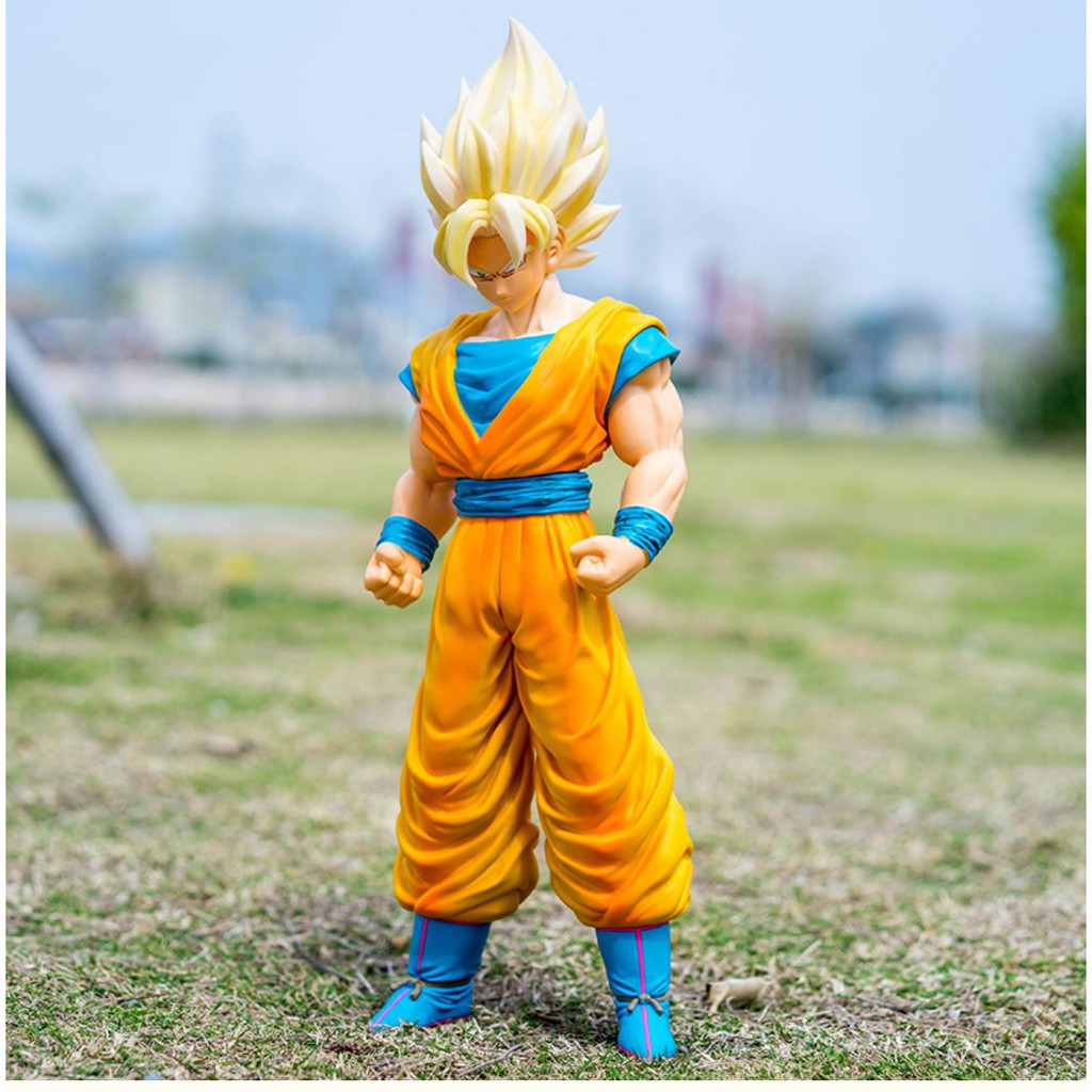 Mô hình Goku siêu saiyan to cao khổng lồ cao khoang 40 cm - dragon ball