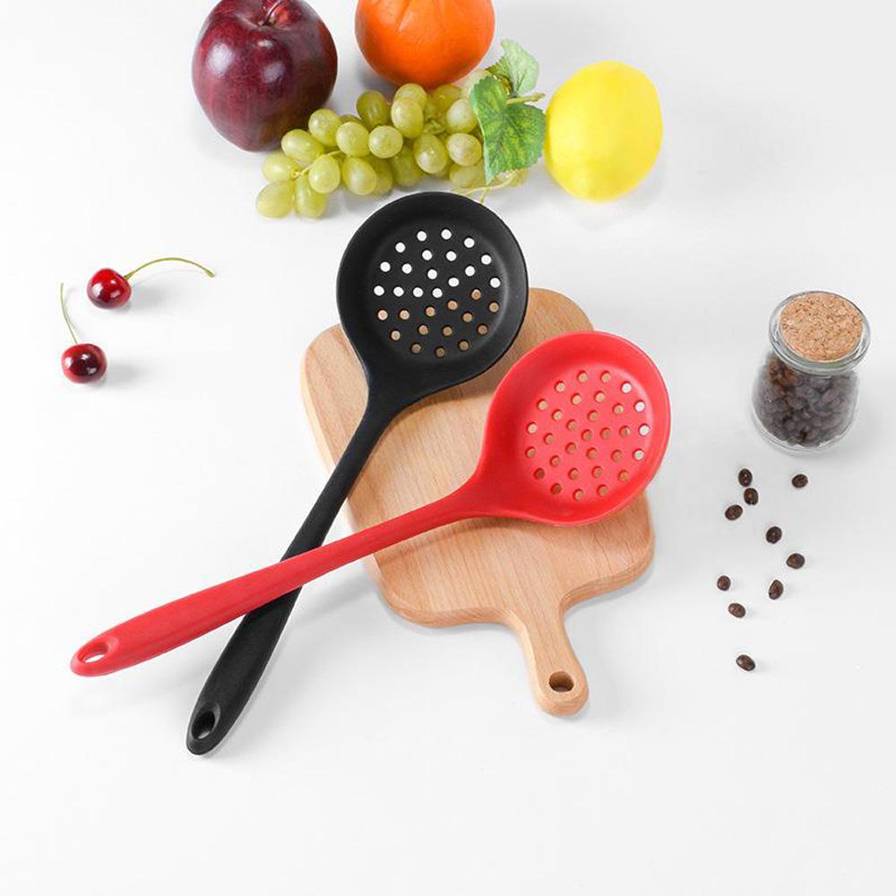 Muỗng Lọc Bằng Silicone Cán Dài Tiện Lợi Dành Cho Nhà Bếp