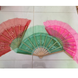 Quạt múa diễn văn nghệ