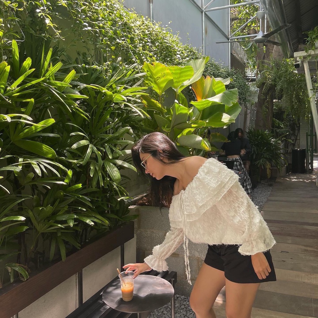 Áo bigsize lông vũ 3D trễ vai cột nơ tay dài sexy quyến rũ  HN1022