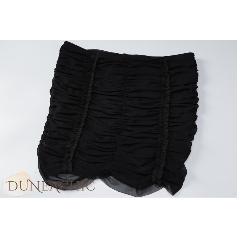 Set đồ DUNEA gồm đầm ôm body hở lưng và áo lưới dài tay quyến rũ dành cho nữ