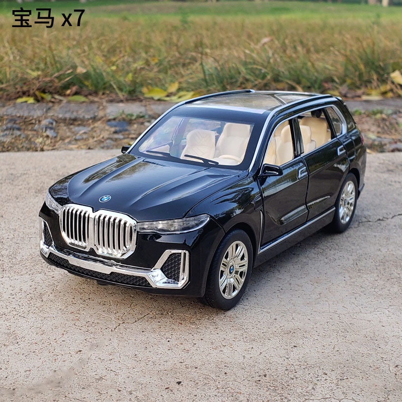 Mô Hình Xe Hơi Địa Hình BMW X7 Tỉ Lệ 1: 24 Bằng Hợp Kim Có Đèn Và Âm Thanh Z1IL