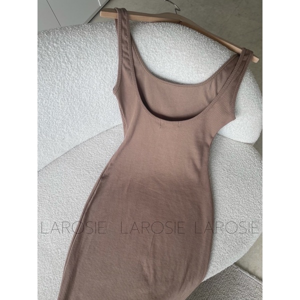 Đầm Body Dài Hở Lưng Larosie