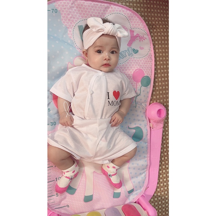 Bộ cộc tay cho bé sơ sinh 0-6 tháng I love Mom, i love Dad  khuy lệch chất vải cotton mềm mịn