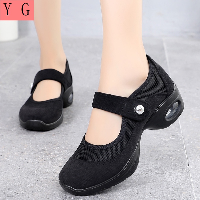 Giày Thể Thao Chạy Bộ Đế Mềm Thoáng Khí Cho Phụ Nữ Trung Niên