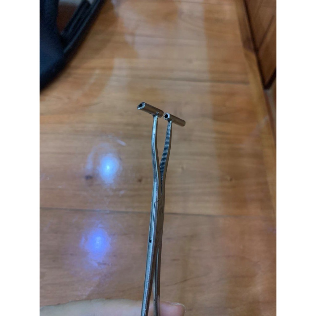 Kẹp xỏ khuyên mũi - Kẹp dẫn hướng