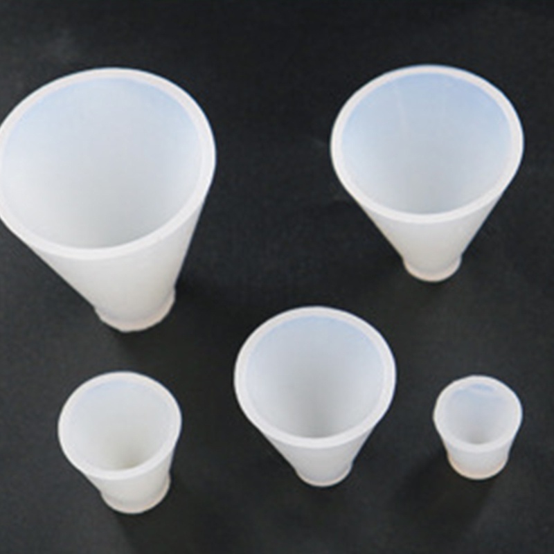 Khuôn Silicone Tạo Hình Làm Xà Phòng Hình Nón 3D