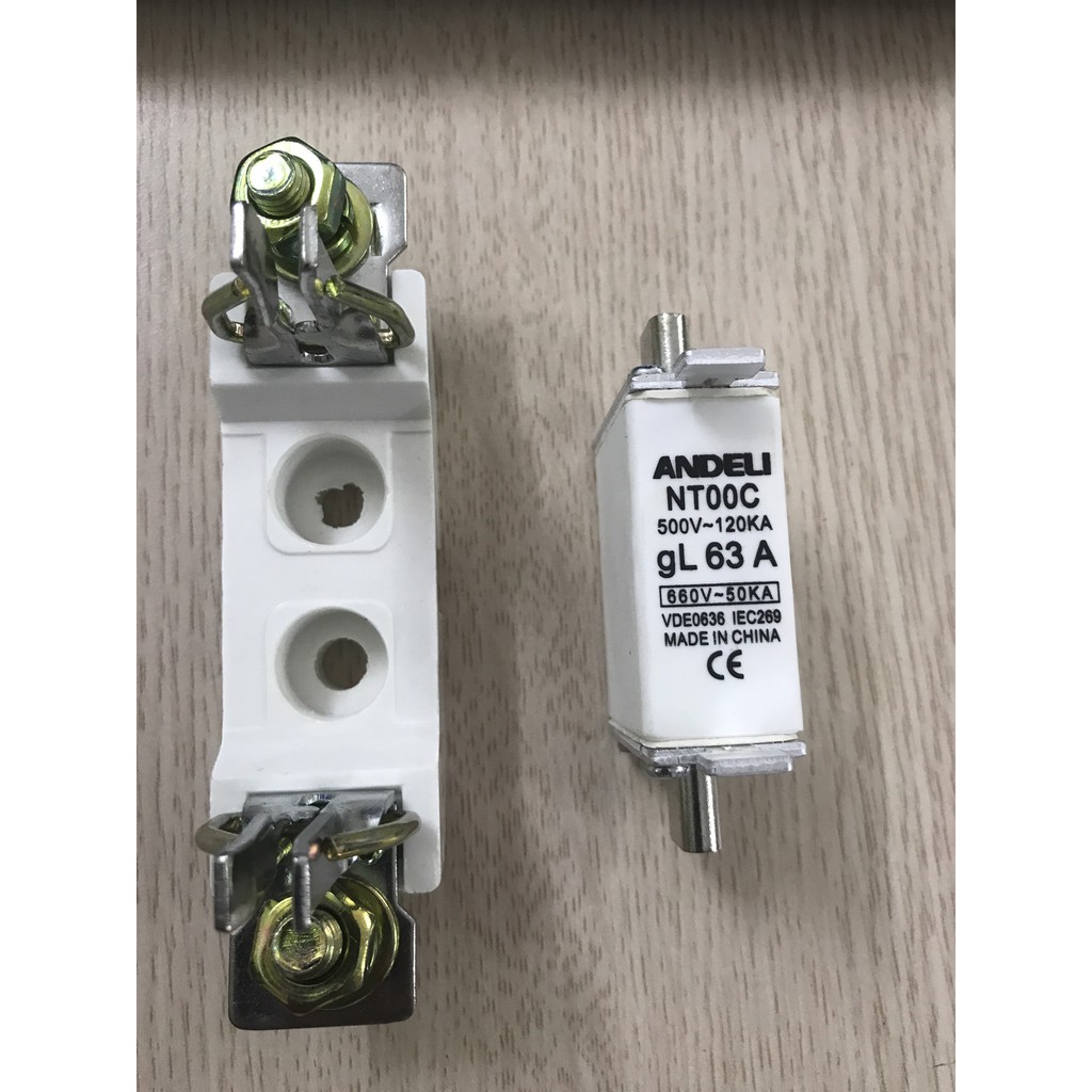 Cầu chì sứ hạ thế 63A