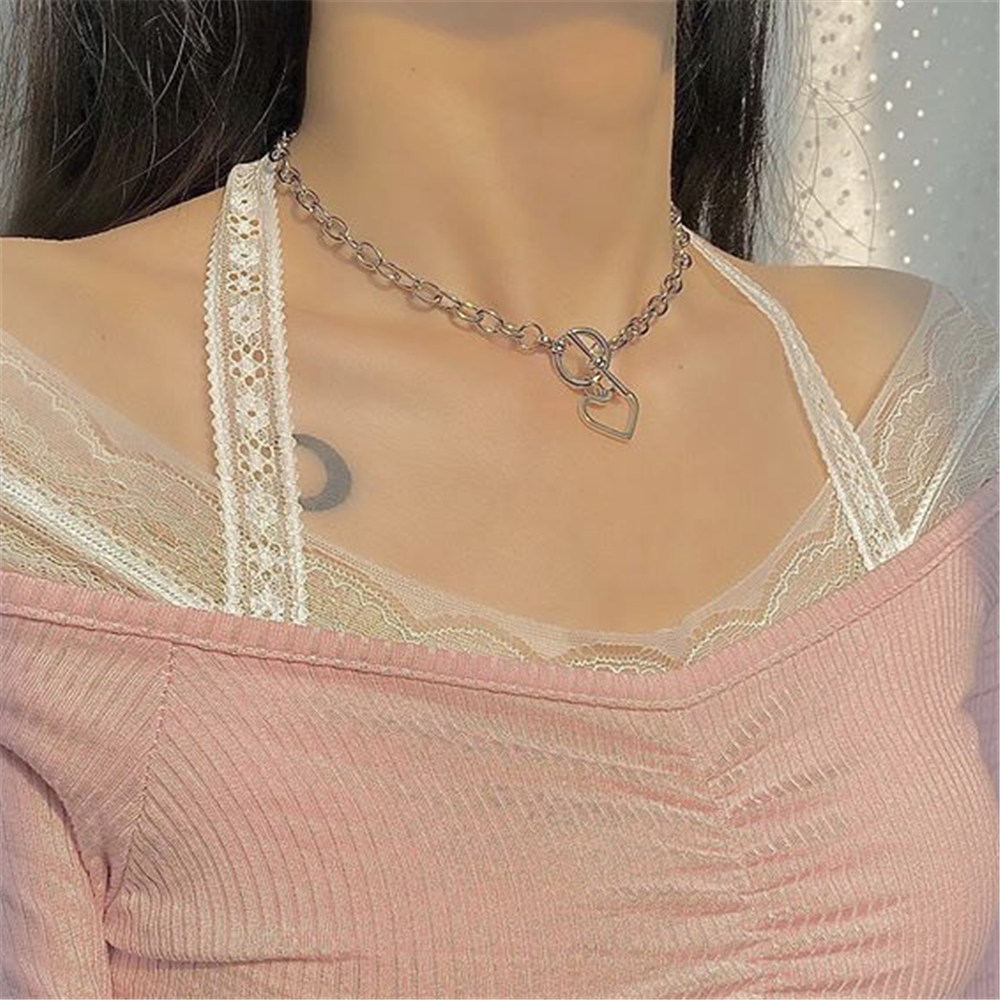 Vòng cổ mặt hình trái tim rỗng thời trang Hàn Quốc cho nữ