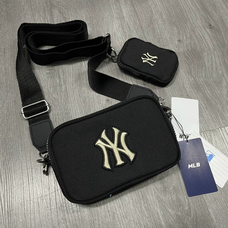 TÚI ĐEO CHÉO MLB SIDE BAG NEWYORK YANKEES CHẤT POLYESTE CAO CẤP, TÚI THỜI TRANG MLB1B80 MÀU ĐEN