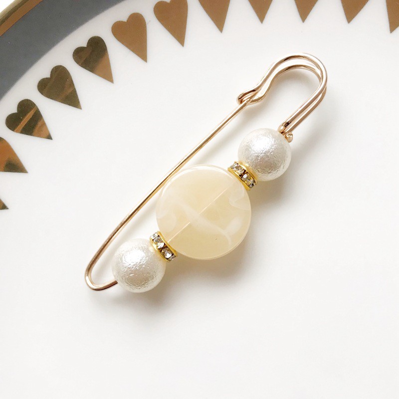 Ghim Cài Áo Hình Chữ Cái Đính Ngọc Trai Nhân Tạo Thời Trang