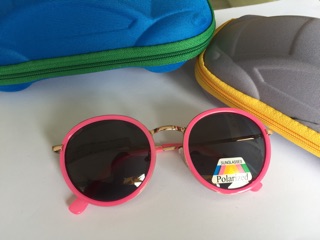 Kính chống nắng, chống tia UV trẻ em