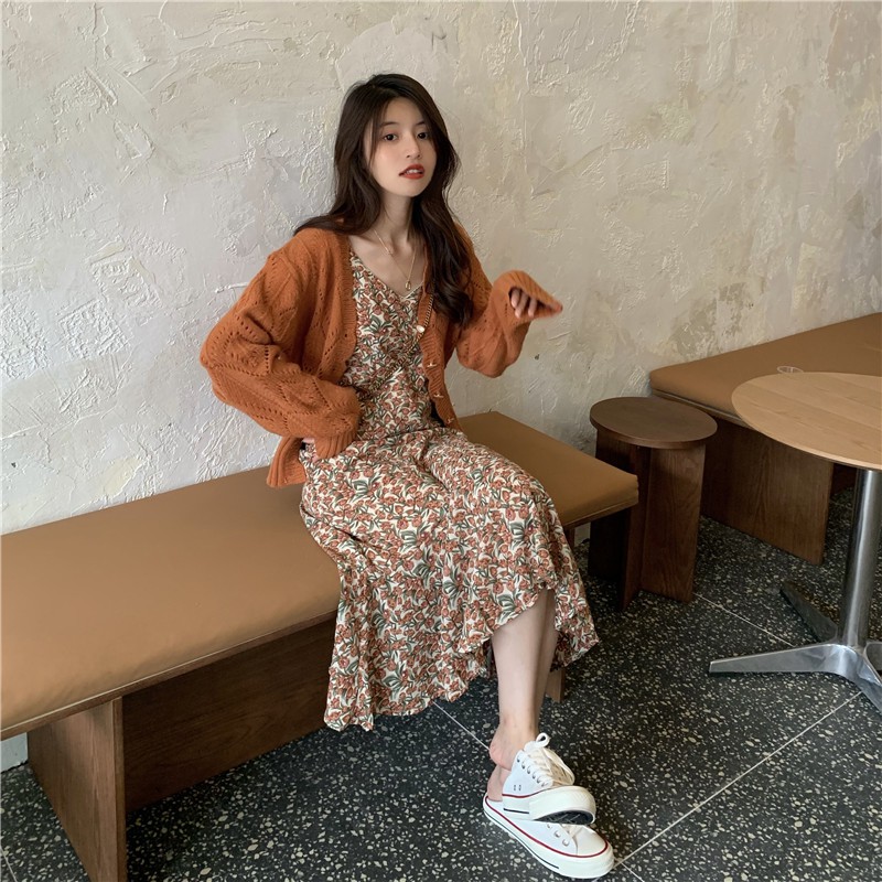 Set Trang Phục ULZZANG Váy Liền Hoa Nhí 2 Dây + Áo Khoác Cardigan Cho Bạn Nữ