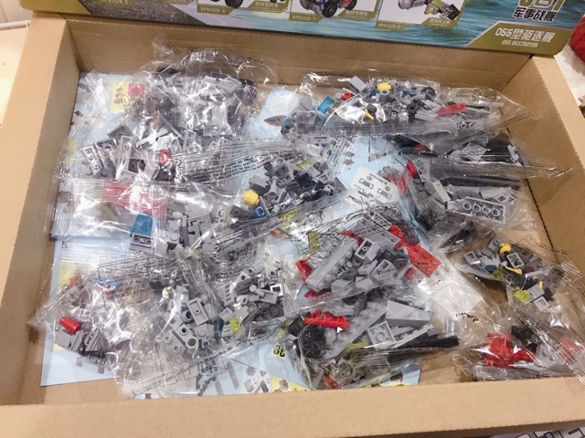 BỘ XẾP HÌNH LEGO 700 CHI TIẾT PHÁT TRIỂN TƯ DUY CHO TRẺ