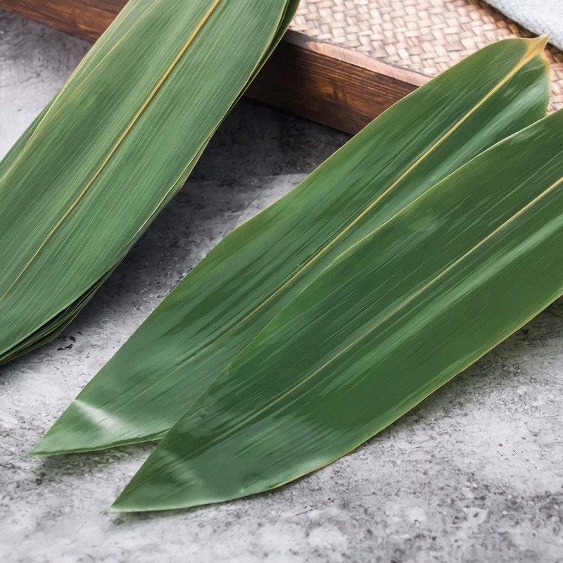 100 chiếc lá tre tươi gói bánh hoặc làm lá xông
