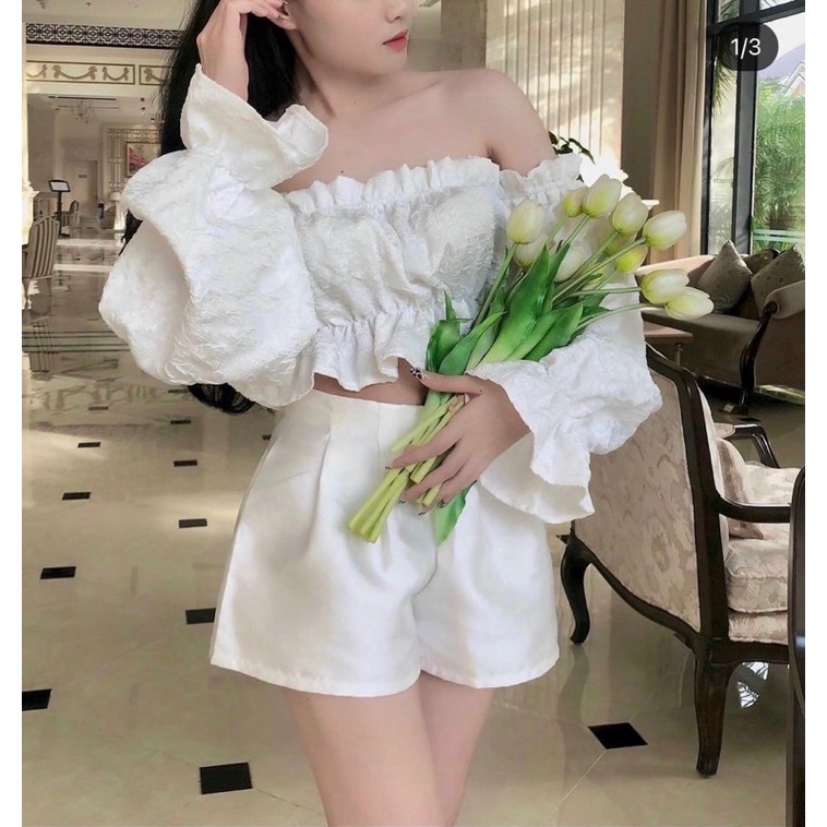 SET ÁO TRẮNG REN HOA RỚT VAI PHỒNG + SHORT