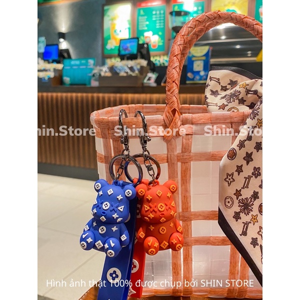 Móc khoá Bearbrick sang chảnh supreme , Phụ kiện móc khoá túi xách gấu hàn quốc dễ thương Bearbrick hot trend tiktok