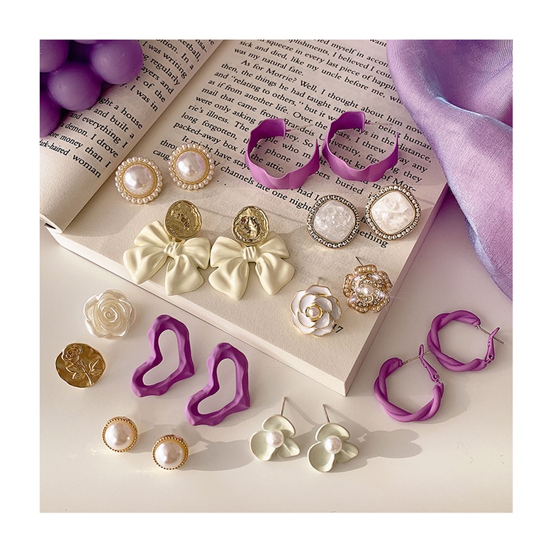 Bông Tai Hoa Tím Phong Cách Hàn Quốc