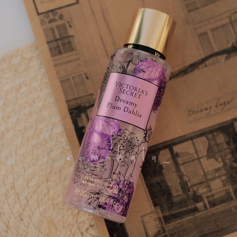 Xịt Dưỡng Thể Body Mist 𝑽𝒊𝒄𝒕𝒐𝒓𝒊𝒂’𝒔 𝑺𝒆𝒄𝒓𝒆𝒕 "DREAMY PLUM DAHLIA" 30ml/50ml/100ml +jɥȽÿ08+