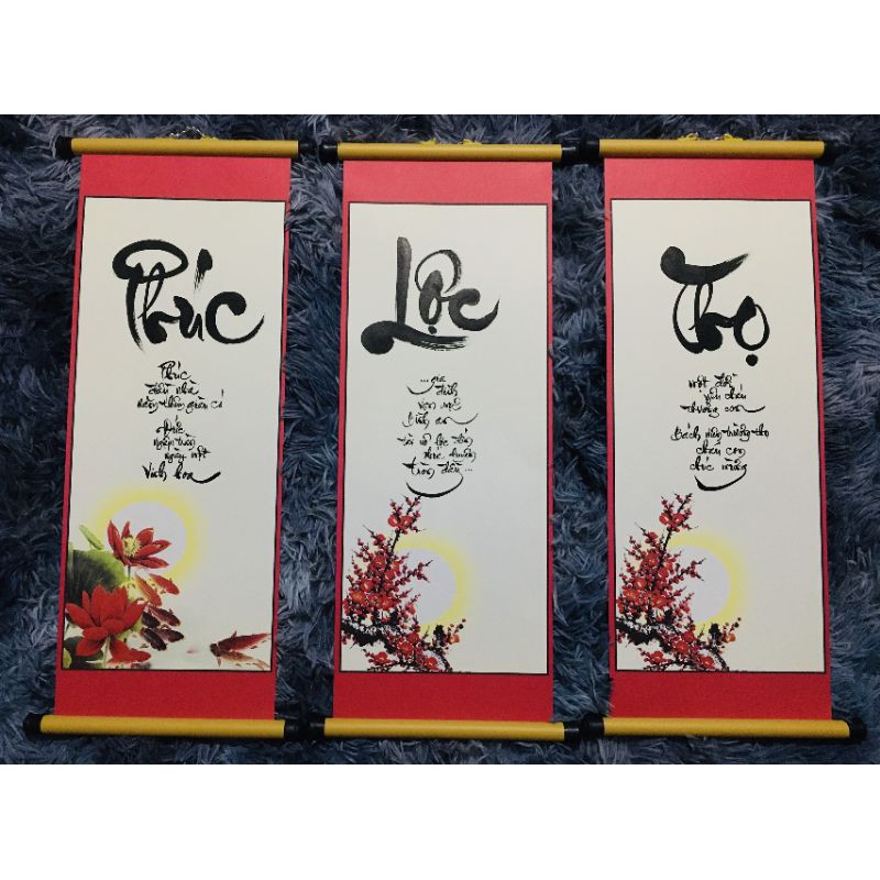 tranh thư pháp treo trang trí Tết.