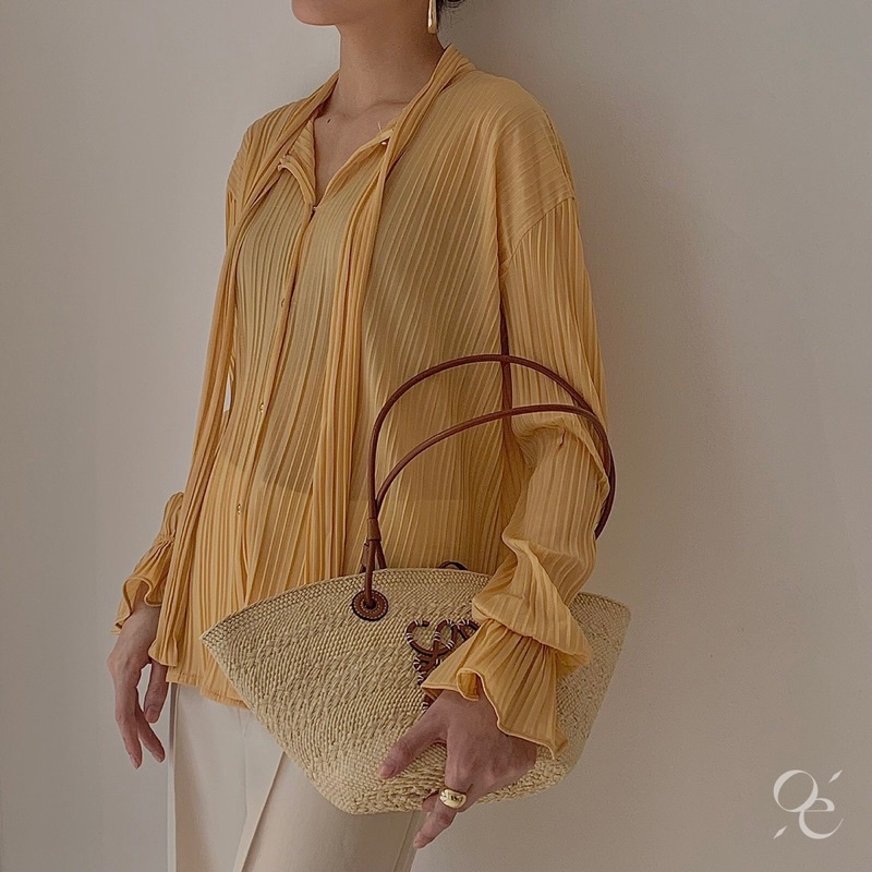 Áo sơ mi dập ly tay bèo - Sulli Pleated Shirt