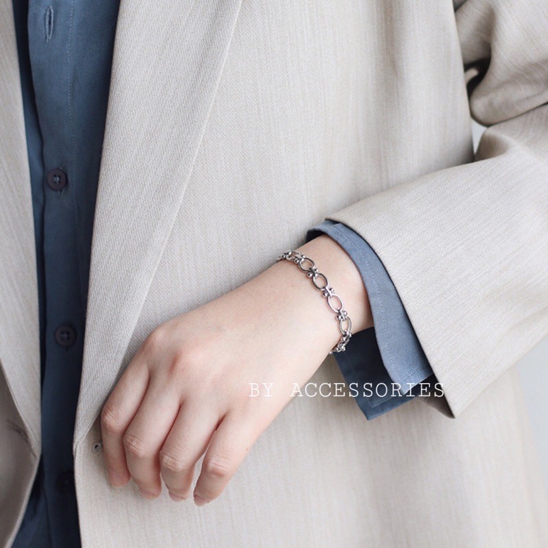 Lắc tay titan vòng tròn rỗng phối bi tròn không gỉ