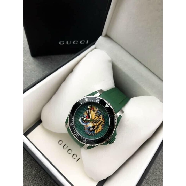 Đồng Hồ Nam Gucci Dive Tiger Motif Dial Men's YA136316