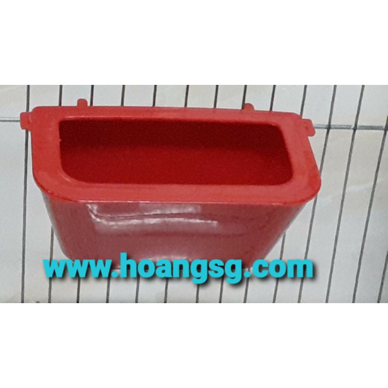 Máng ăn bồ câu,cu gáy,yến phụng,chim giá 9k/cái