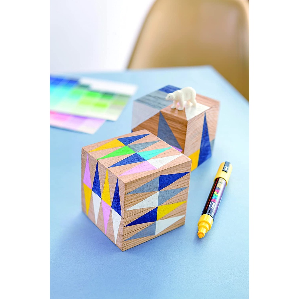 Bút lông màu nước uni posca PC3M