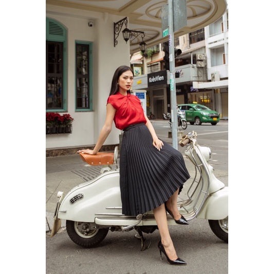 Chân váy Clothesrack dập ly 2022