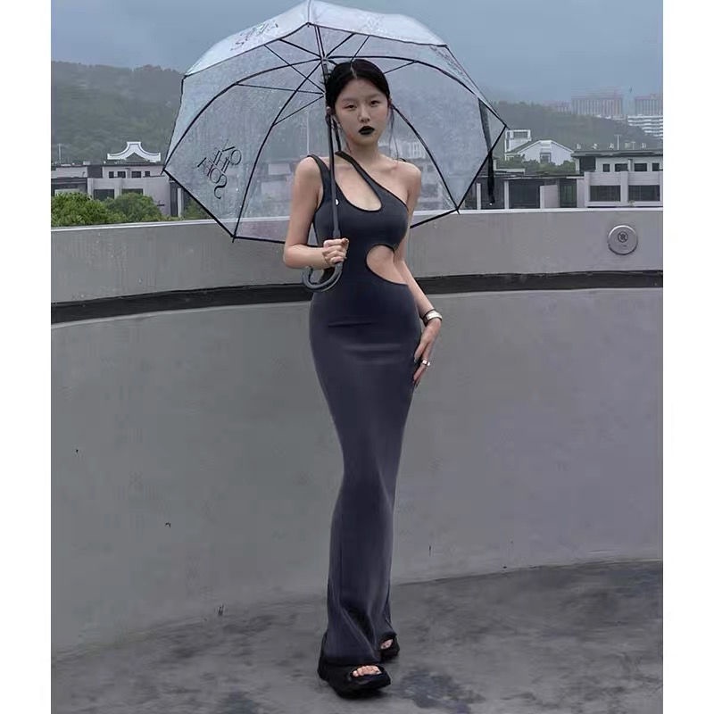 European and American sexy minority foreign style asymmetrically hollowed-out dresses show thin chest oblique collar one-shoulder waist and hip long skirt
