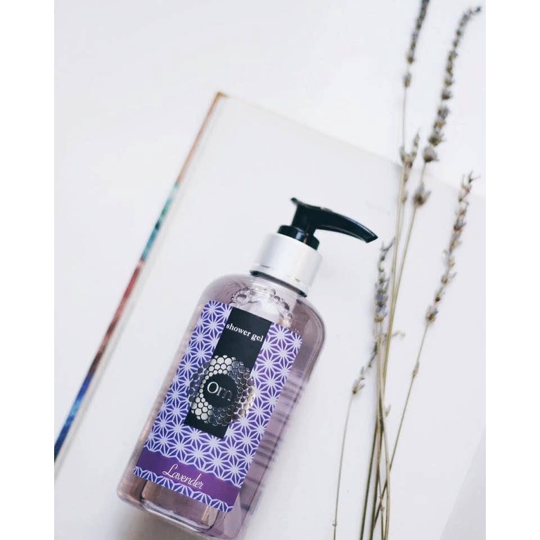 Sữa tắm Sáng da và ngăn ngừa mụn lưng Tinh dầu Oải Hương Lavender 250ml - Om Fountain