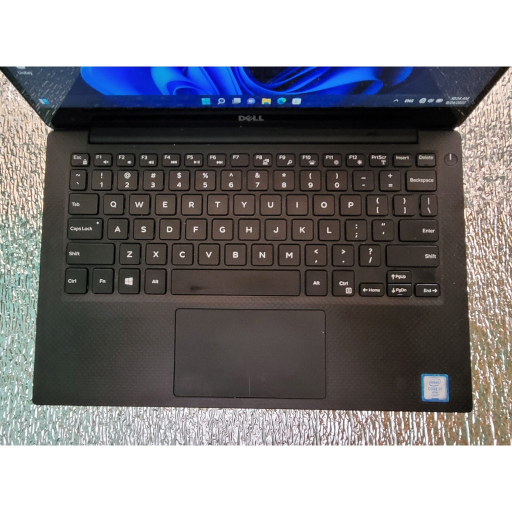 Laptop Dell XPS 9350 l Core i5-6200U/ i7 l RAM 8G/16l SSD 256/512 l Màn hình 13'3 - 4K  HÀNG ĐẸP 99%