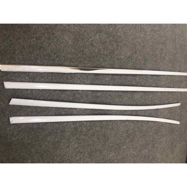 Nẹp chân kính Mazda 3 đời 2020-2023 inox 304 cao cấp