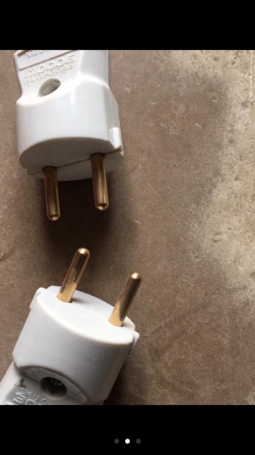 Phích cắm siêu chịu tải trắng và cam 3000w