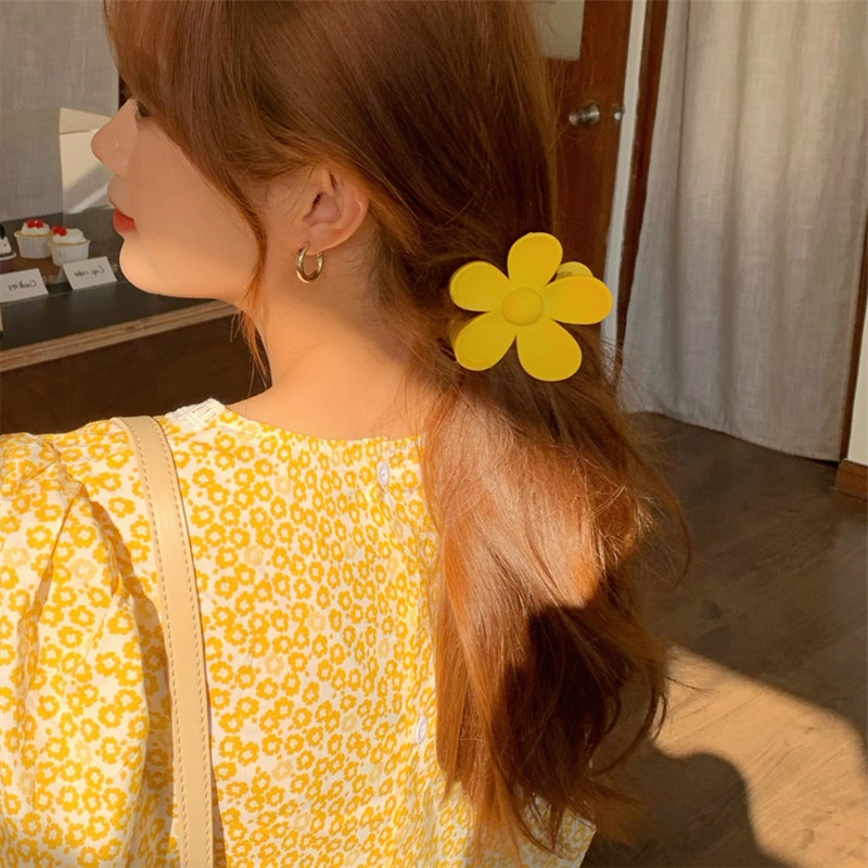 Kẹp tóc càng cua hìng hoa