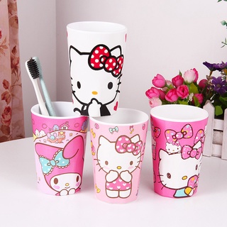 Ly cốc nhựa melamine Hello Kitty và Doraemon Doremon