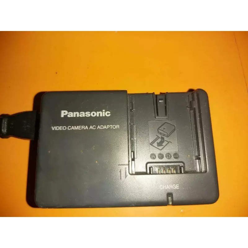 QUA SỬ DỤNGSẠC PANASONIC VSK0651 SẠC CHO PIN Panasonic VW-VBG130/VBG260/CGA-DU14/CGA-DU21