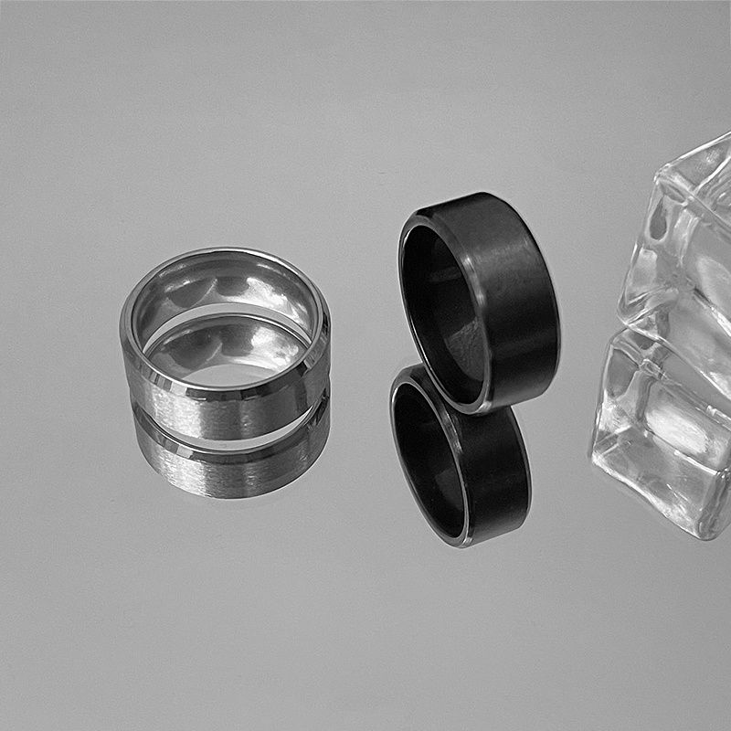 Nhẫn Thép Titan Trơn Hình Tròn Thời Trang Dành Cho Nam Nữ