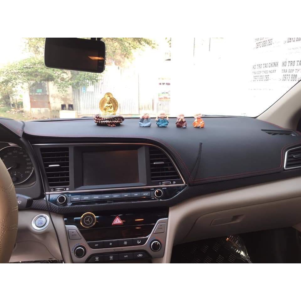 Thảm Taplo Da Elantra 2016 - 2021 Da Carbon Cao Cấp