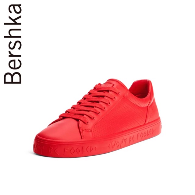 Giày nam bershka