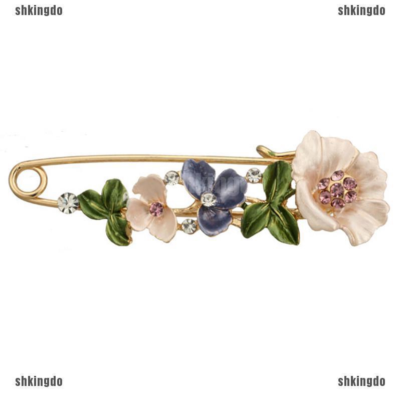 Ghim cài áo hình hoa đính pha lê phong cách Vintage