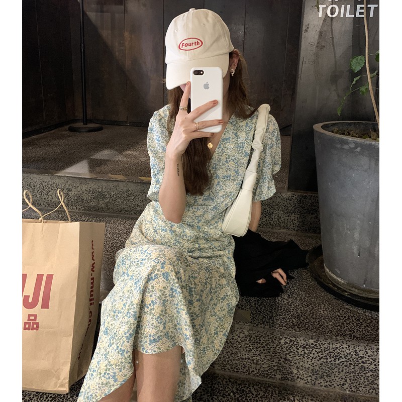 Đầm dáng dài cổ V họa tiết hoa phong cách Hàn Quốc ngọt ngào 2021 | BigBuy360 - bigbuy360.vn