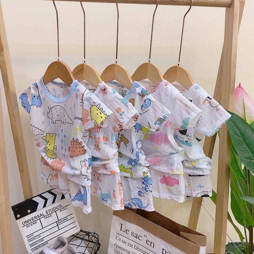 Bộ cotton giấy cộc cài vai in hình dễ thương cho bé 0 - 15kg